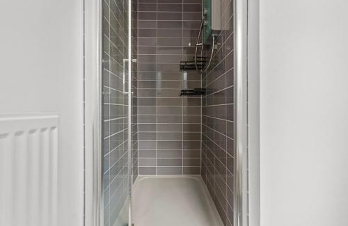 Eastbourne House | Bright Home in Sunny Eastbourne