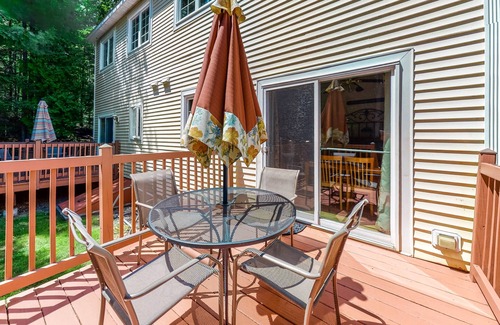 Bar Harbor Cottage | Bright Home next to Glen Mary Park w/Deck, Grill, WiFi - Walk into Town/Acadia
