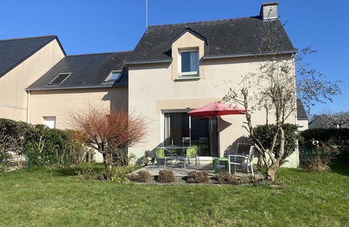 Penvins House | Bright house in Penvins, 6 people, pets allowed, near beach