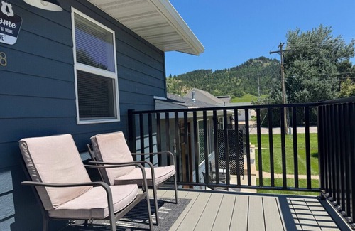 Spearfish Apartment | Bright, King Beds, Patio, Laundry, Walk to Downtown!