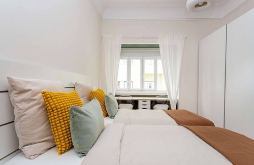 Alto do Pina Apartment | Bright Lovely Room | Shared Apartment