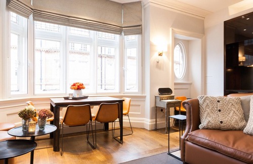 City of Westminster Apartment | Bright Mayfair Home next to Hyde Park