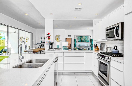 Deep Well Ranch House | Bright mid-century modern home w/private pool and spa, gas grill, dogs welcome
