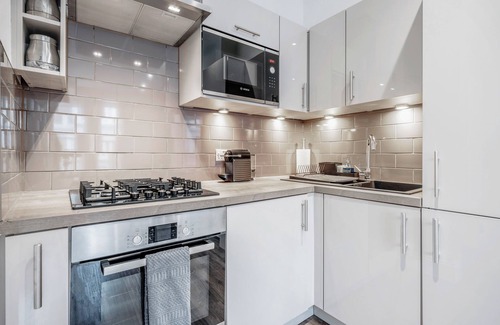 Colville Apartment | Bright & Modern 2-Bed Portobello Notting Hill