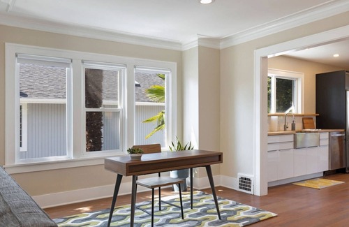 Phinney Ridge House | Bright & Modern Cottage in Ballard |Fenced Yard, Deck, Walk to Local Restaurants-10 Min to Downtown