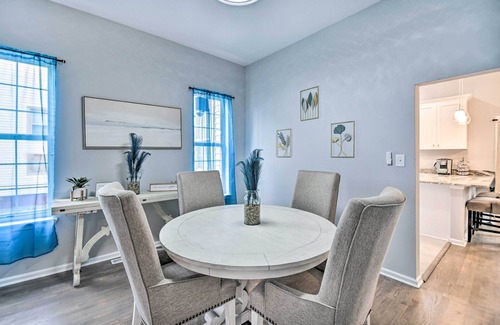 Norfolk House | Bright Norfolk Home w/Deck < 3 Mi to Town!
