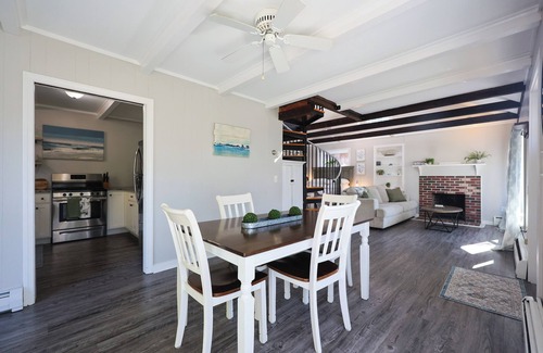 North Truro House | Bright & open private home, close to beach. Renovated clean and pet friendly!