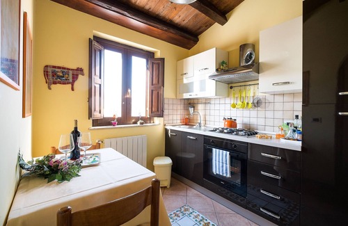 Albergheria Apartment | Bright Penthouse With Terrace On Via Maqueda, In The Heart Of The City