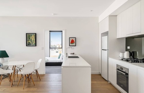 Rockdale Apartment | Bright Rockdale Escape near Bayside Beaches