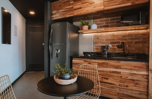 Laureles Apartment | Bright & Rustic Loft on the valley of Laureles with A/C