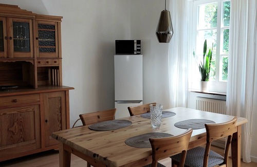 Winningen Apartment | Bright, spacious 38m2 apartment/studio for temporary living