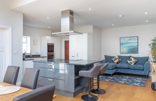 Hove House | Bright & Spacious 3Bedroom Home