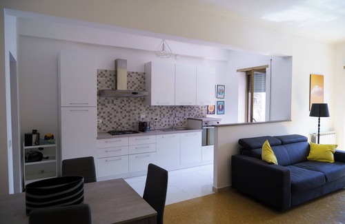 Quartiere XI Portuense Apartment | Bright, spacious and designer apartment in south Rome. Equipped with every comfort.