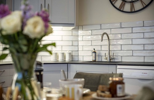 Upper Town House | Bright spacious Georgian Terrace home