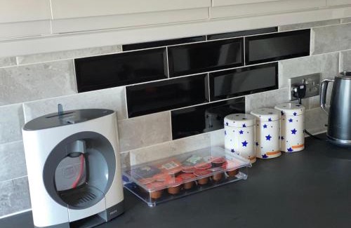 Livesey Apartment | Bright, Spacious, modern Interior Decor 2 bedrooms Apartment with amazing views