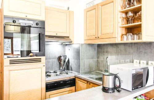 Flaine Apartment | Bright spacious two bed South facing family apartment