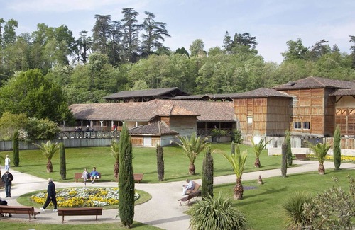 Barbotan-les-Thermes Apartment | Bright studio with balcony, pets allowed, free Wifi