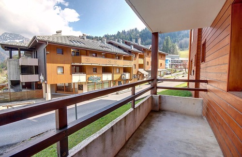 Saint-Jean-dʼAulps Apartment | BRIGHT STUDIO APARTMENT - SAINT JEAN D'AULPS SKI RESORT - 4 PEOPLE - RELAIS S29