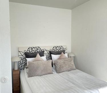 Punavuori Apartment | Bright Studio, Central Helsinki