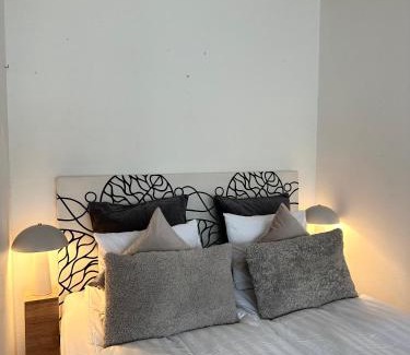 Punavuori Apartment | Bright Studio, Central Helsinki