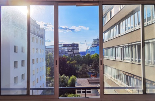 Vanves Apartment | Bright Studio Near Paris Expo & Metro/Elevator