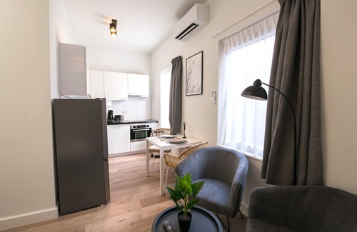 Scheveningen Badplaats Apartment | Bright studio near the sea