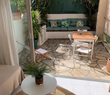 Saint-Aygulf Apartment | Bright studio with small terrace