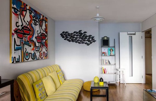 Kings Cross St. Pancras Apartment | Bright Stylish Flat in Angel