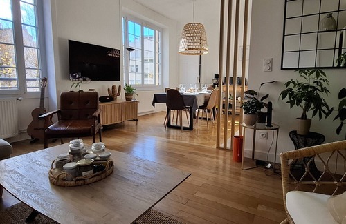 Croix Rousse Apartment | Bright T3 near park