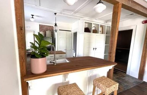 Morganton Apartment | Bright, Top floor downtown apartment with balcony