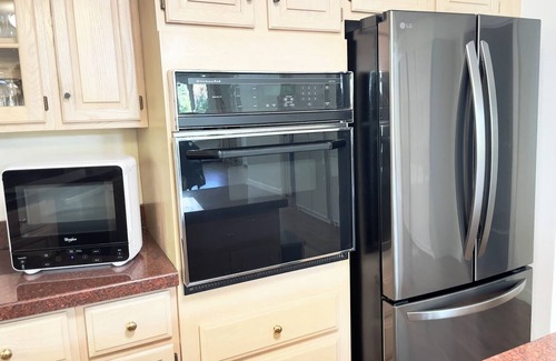 Interurban Park House | Bright & Tranquil Chautauqua 3 Bed 2 Bath Home Close to CU and Hiking Trails.