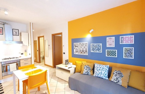 Forli Apartment | Bright two-room apartment with garage and lift between the station and the cente