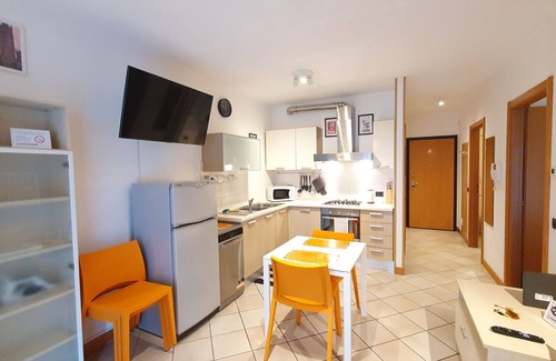 Forli Apartment | Bright two-room apartment with garage and lift between the station and the cente