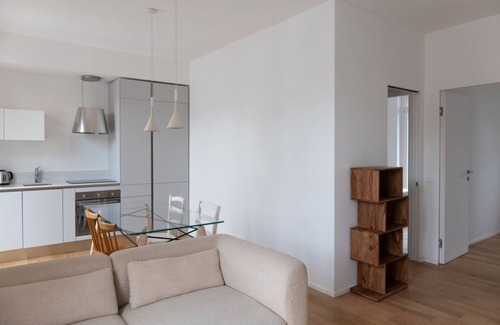 Simonetta Apartment | Bright Two-Room Apartment with Terrace - Mirable PM