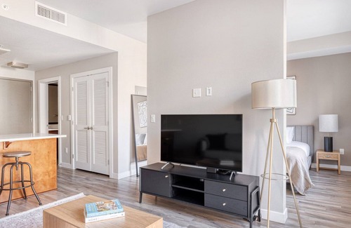 Uptown Apartment | Bright Uptown 1BR w/ W/D, Pool & Gym, walk to Coors Field, by Blueground