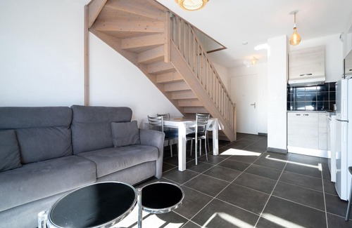 Serignan Villa | Bright Villa Stay in Sérignan