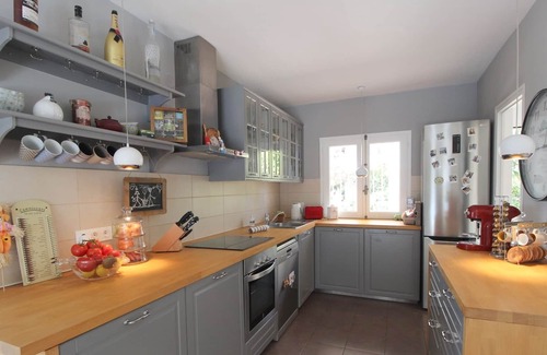 Las Acacias Villa | Bright Villa with Sea View and Pool in Rincon