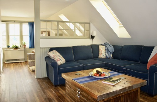 Union Apartment | Bright Village Studio apartment in Mid-Coast Maine