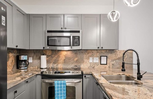 Village North House | Bright Whistler Village 1BR, HotTub, Free Parking, AC