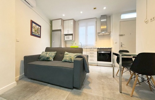 Bellas Vistas Apartment | Bright, with patio and good area
