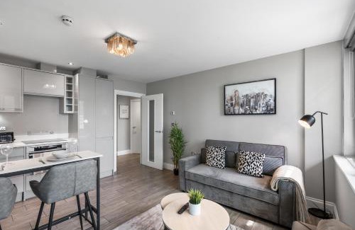 Brighton City Centre Apartment | Brighton Bliss Stylish Stay Near the Beach