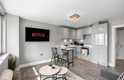 Brighton City Centre Apartment | Brighton Bliss Stylish Stay Near the Beach