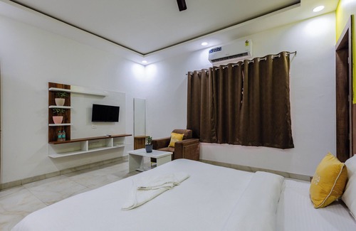 Vrindavan Hotel | Brij Royal Heritage Vrindavan Luxury AC hotel Near ISKCON Temple Vrindavan