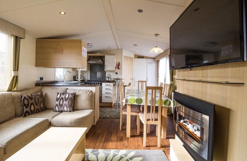 Caister-on-Sea House | Brilliant 8 berth caravan at Haven Caister Holiday Park in Norfolk ref 30024D
