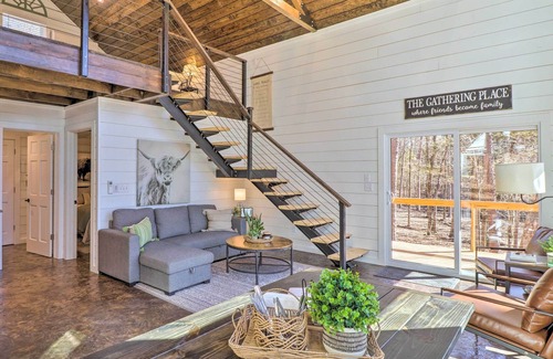 Newnata Cabin | Brilliant Lakefront Cabin w/ Wraparound Deck!