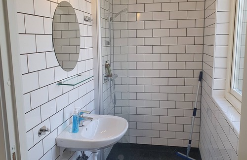 Hova Hotel | BriQ Hotell