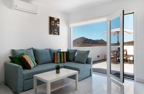 La Santa House | Brisa 3