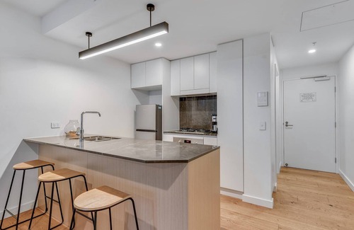 South Brisbane Apartment | Brisbane CBD Apartment with Pool, and Gym
