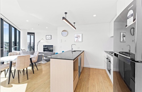 South Brisbane Apartment | Brisbane One Apartments by CLLIX
