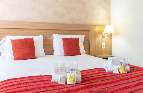 Castres Hotel | Brit Hotel Castres